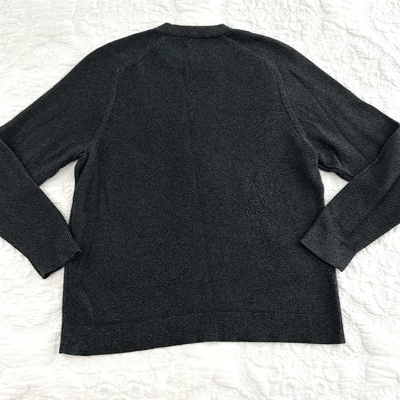 Lululemon Textured Knit Crewneck Sweater Men’s XL Charcoal Gray Sweatshirt - Picture 3 of 4